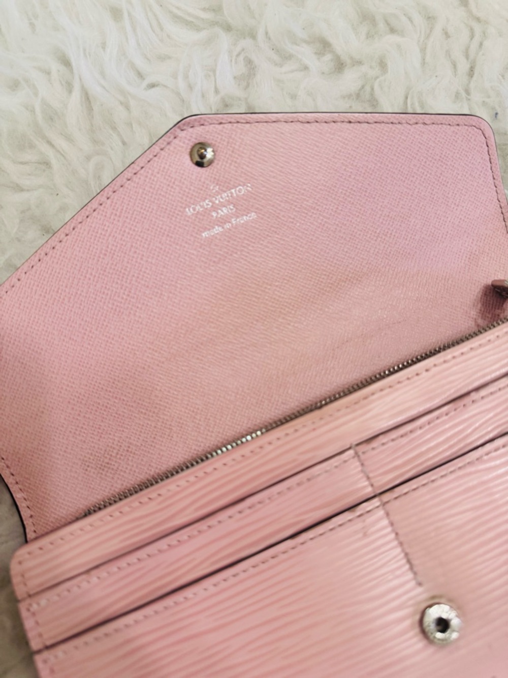 Louis Vuitton Epi Light Pink  Envelope Wallet - Picture 6 of 14